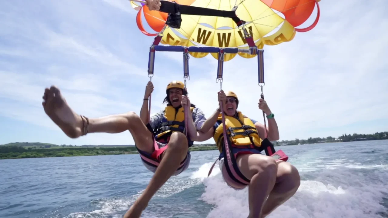 Taupo Parasail Fun On The Lake